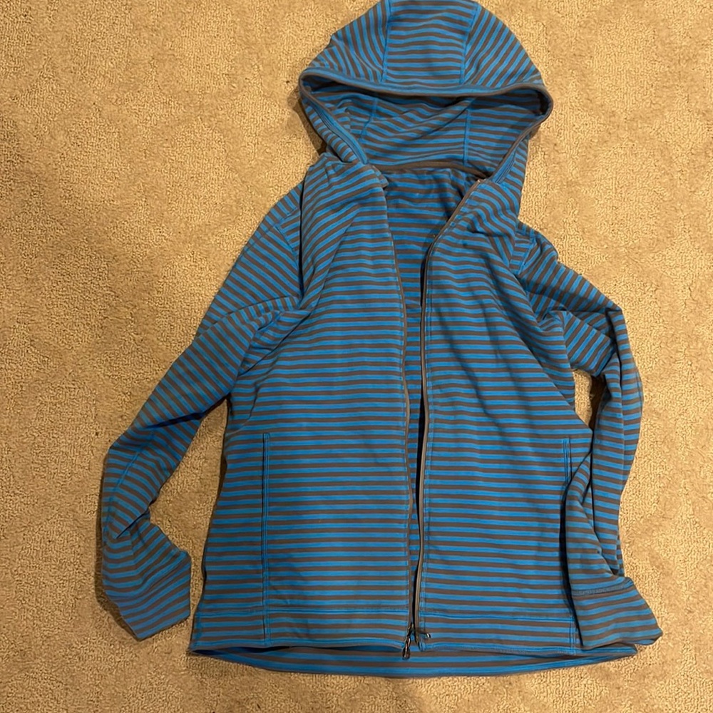 Lululemon men’s hoodie